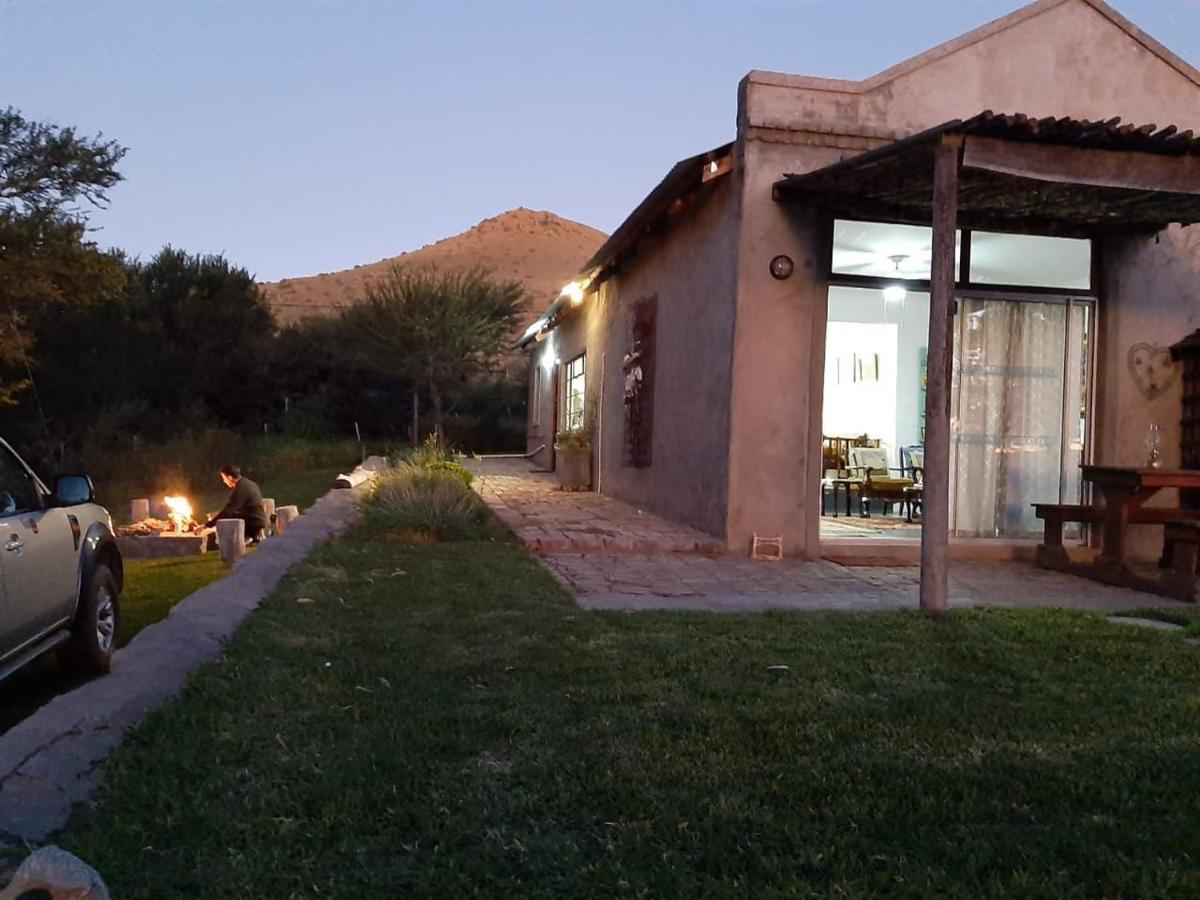 Waterval Farmstay Graaff Reinet Bagian luar foto